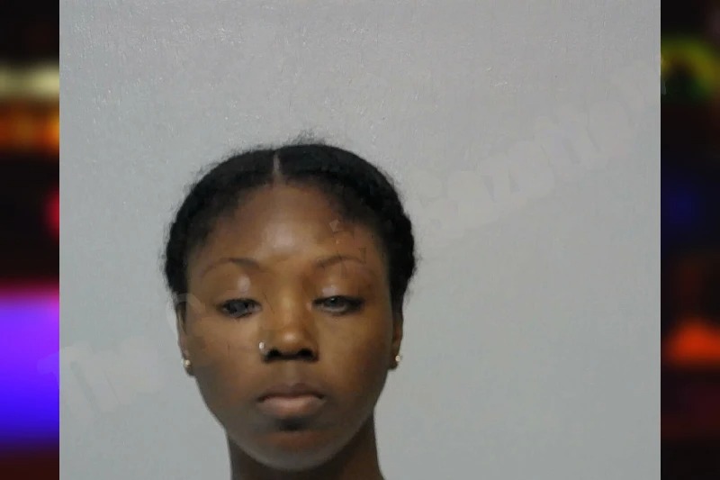 Saniece Solomon Mugshots