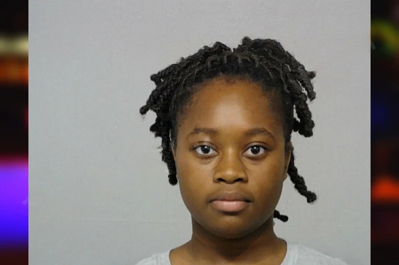 Shadyia Lowe Mugshots