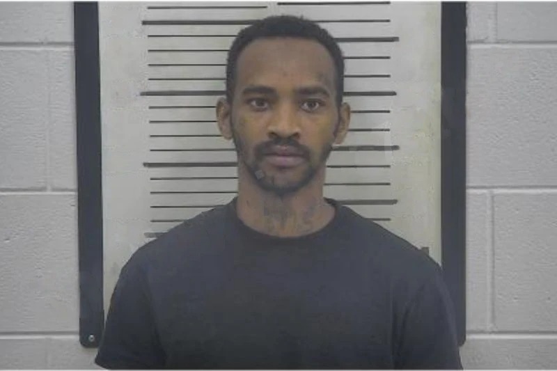 Aeriton Moore Mugshots