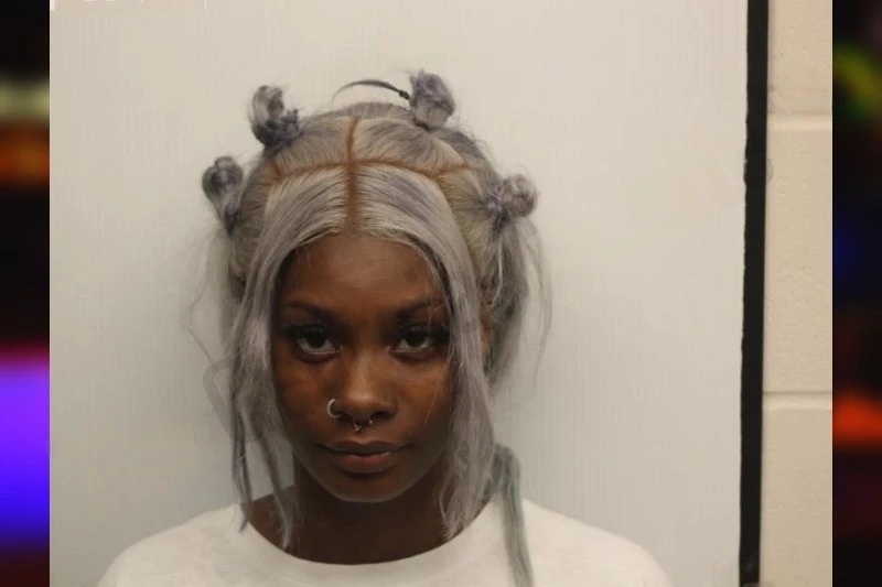 Larkeriah Leonard Mugshots