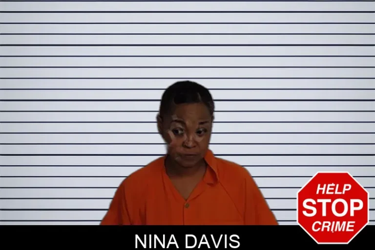Nina Davis
