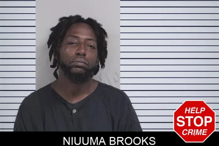 Niuuma Brooks