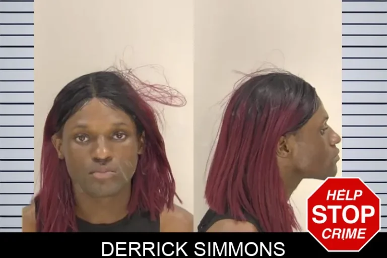 Derrick Simmons