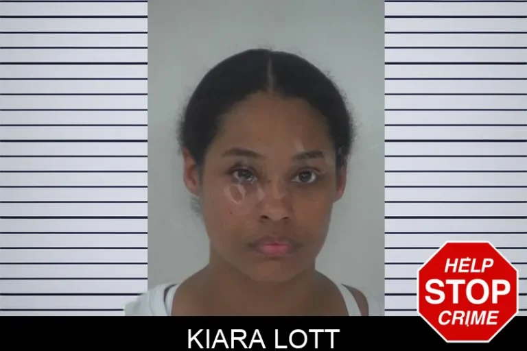Kiara Lott