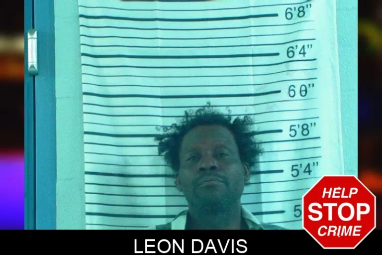 Leon Davis