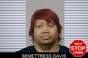 Semettress Davis mugshot