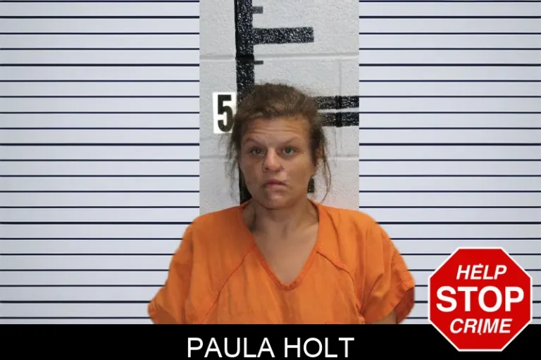 Paula Holt