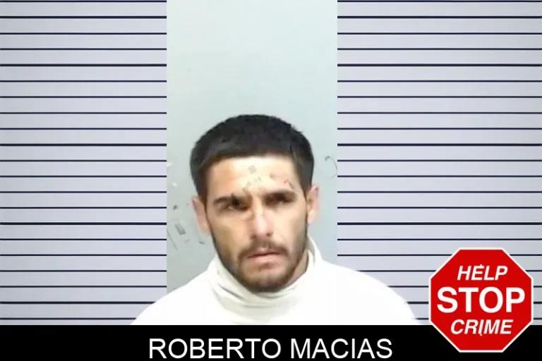 Roberto Macias