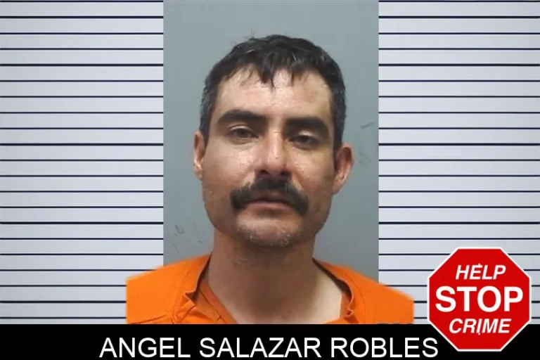 Angel Salazar Robles