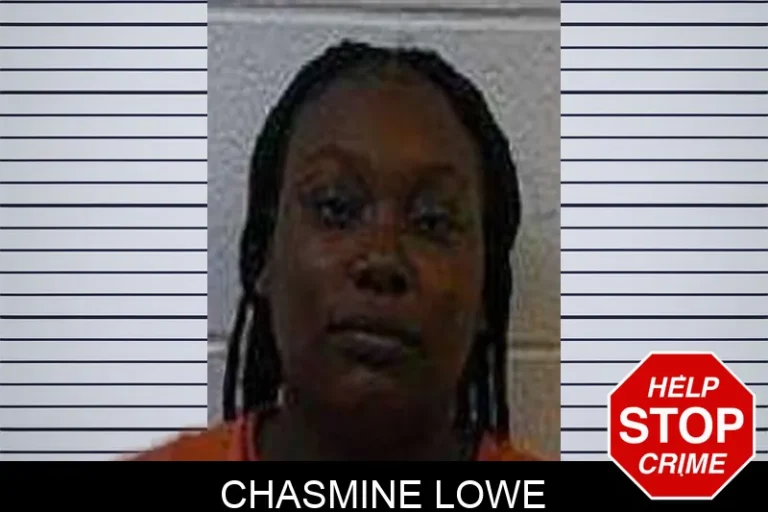 Chasmine Lowe