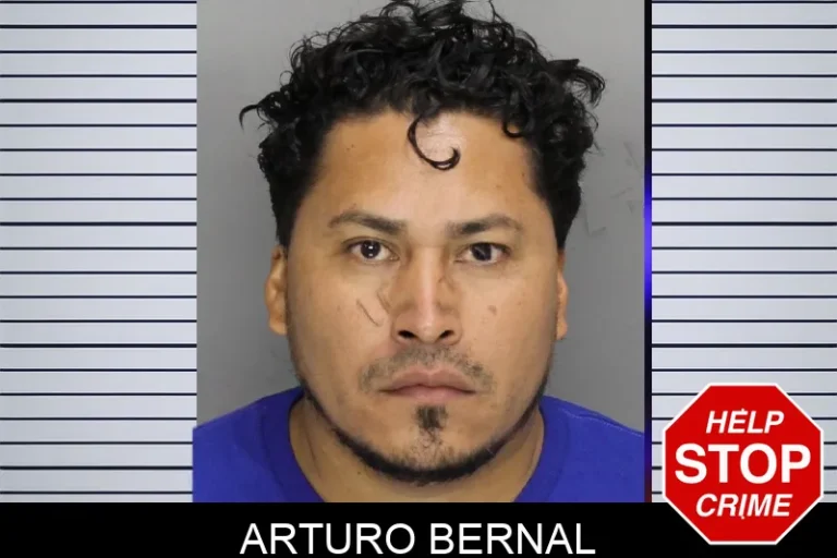 Arturo Bernal
