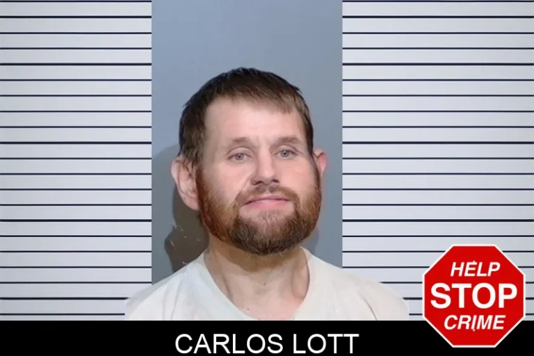 Carlos Lott