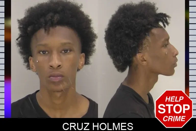 Cruz Holmes