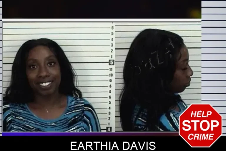 Earthia Davis