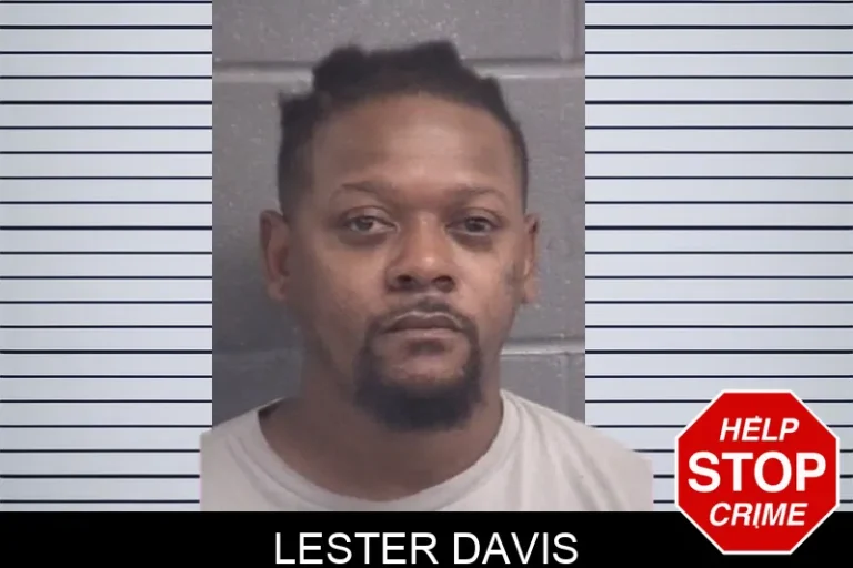 Lester Davis