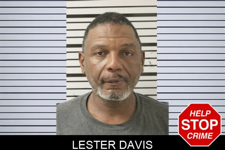 Lester Davis