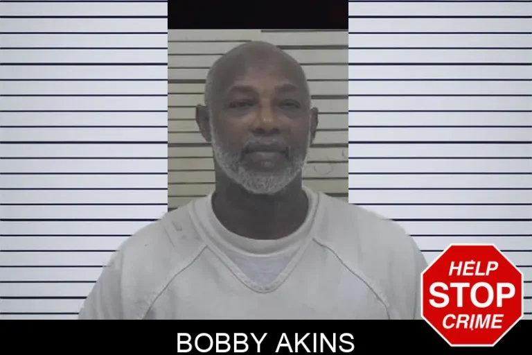 Bobby Akins