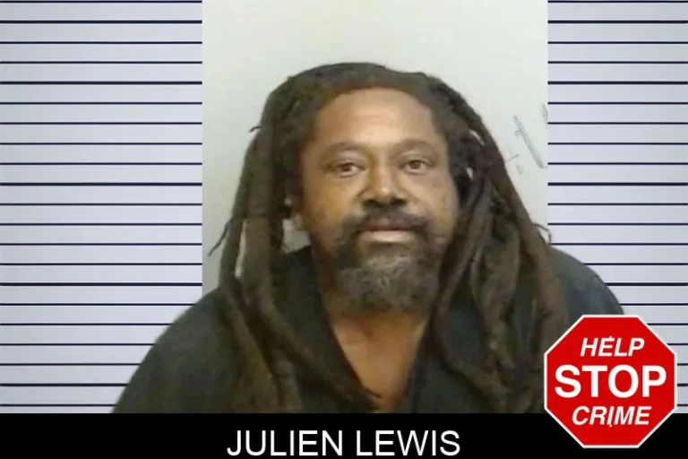 Julien Lewis