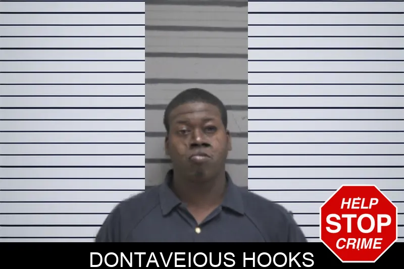 Dontaveious Hooks Mugshots