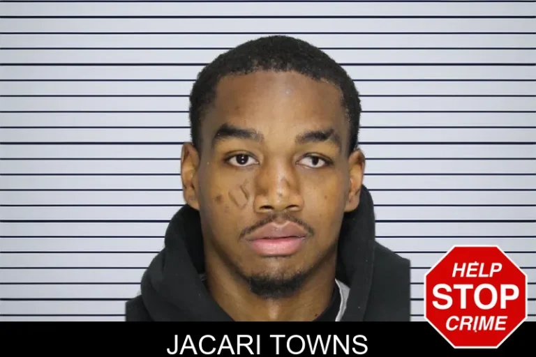 Jacari Towns