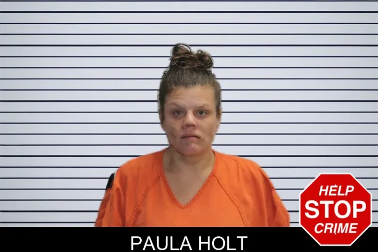 Paula Holt