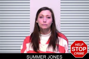 Summer Jones mugshot