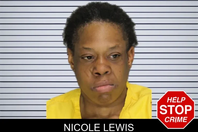 Nicole Lewis