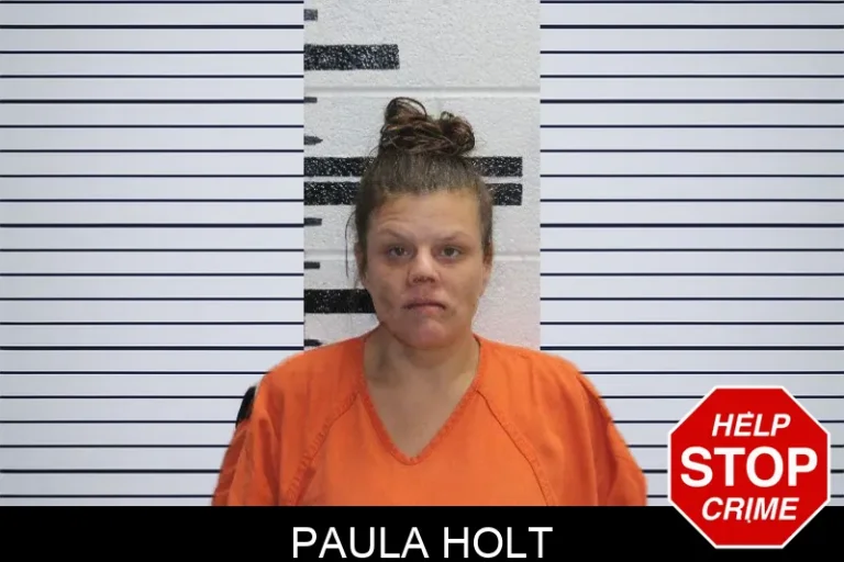 Paula Holt