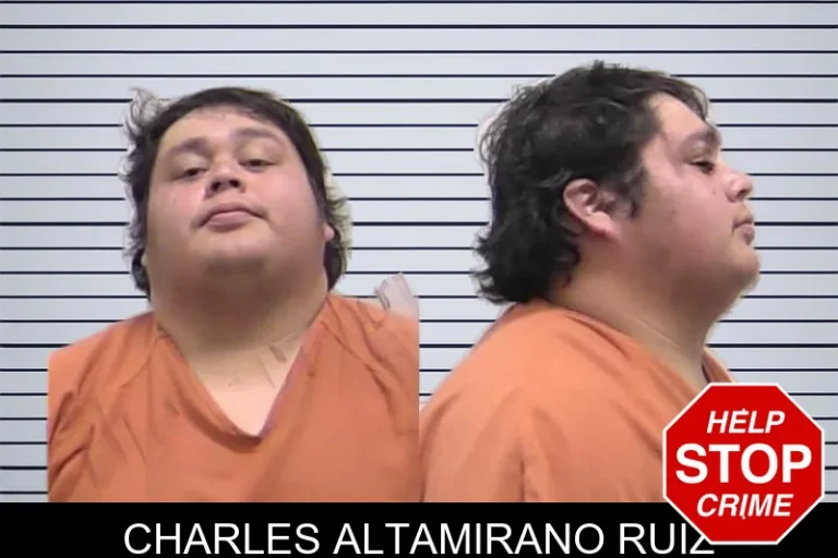 Charles Altamirano Ruiz