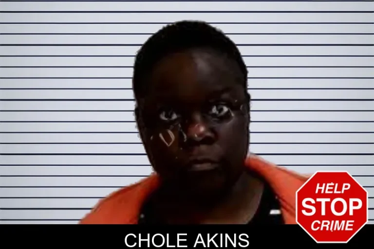 Chole Akins