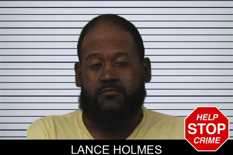 Lance Holmes
