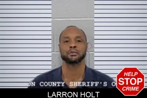 Larron Holt mugshot