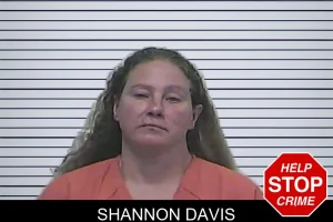 Shannon Davis mugshot