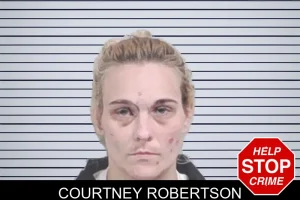Courtney Robertson mugshot