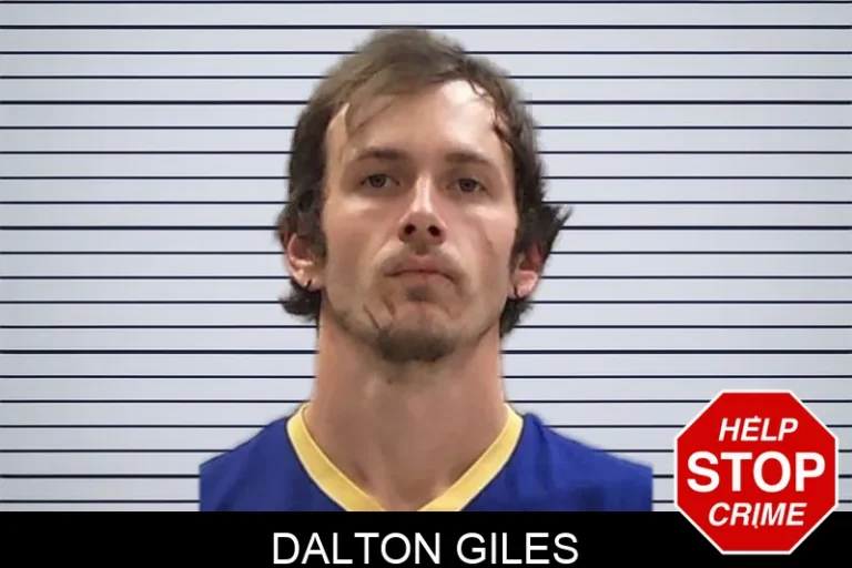 Dalton Giles