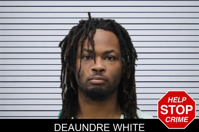 Deaundre White
