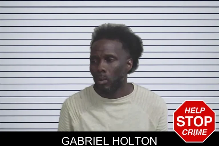 Gabriel Holton