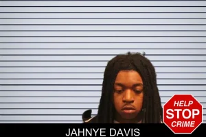 Jahnye Davis mugshot