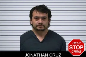 Jonathan Cruz mugshot