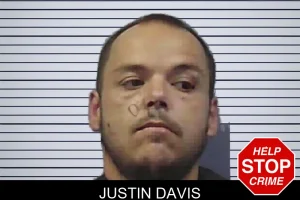 Justin Davis mugshot