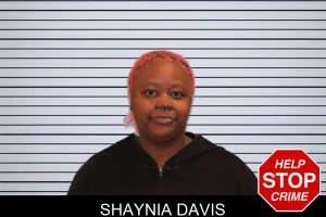 Shaynia Davis mugshot