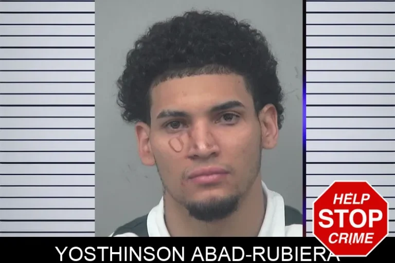 Yosthinson Abad-Rubiera