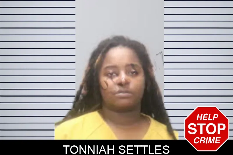 Tonniah Settles mugshot