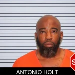 Antonio Holt mugshot